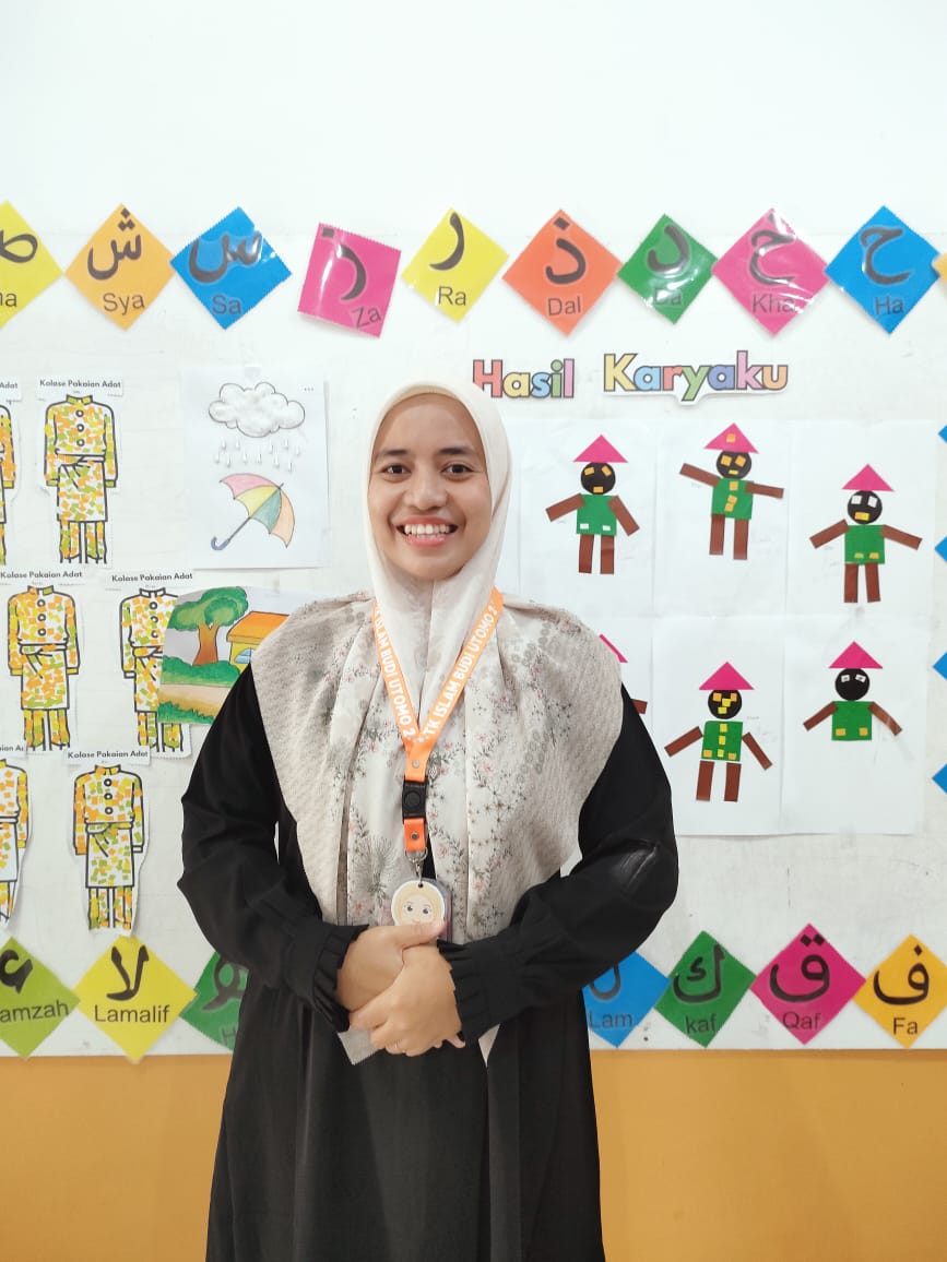 Emily Salsabila S.Pd